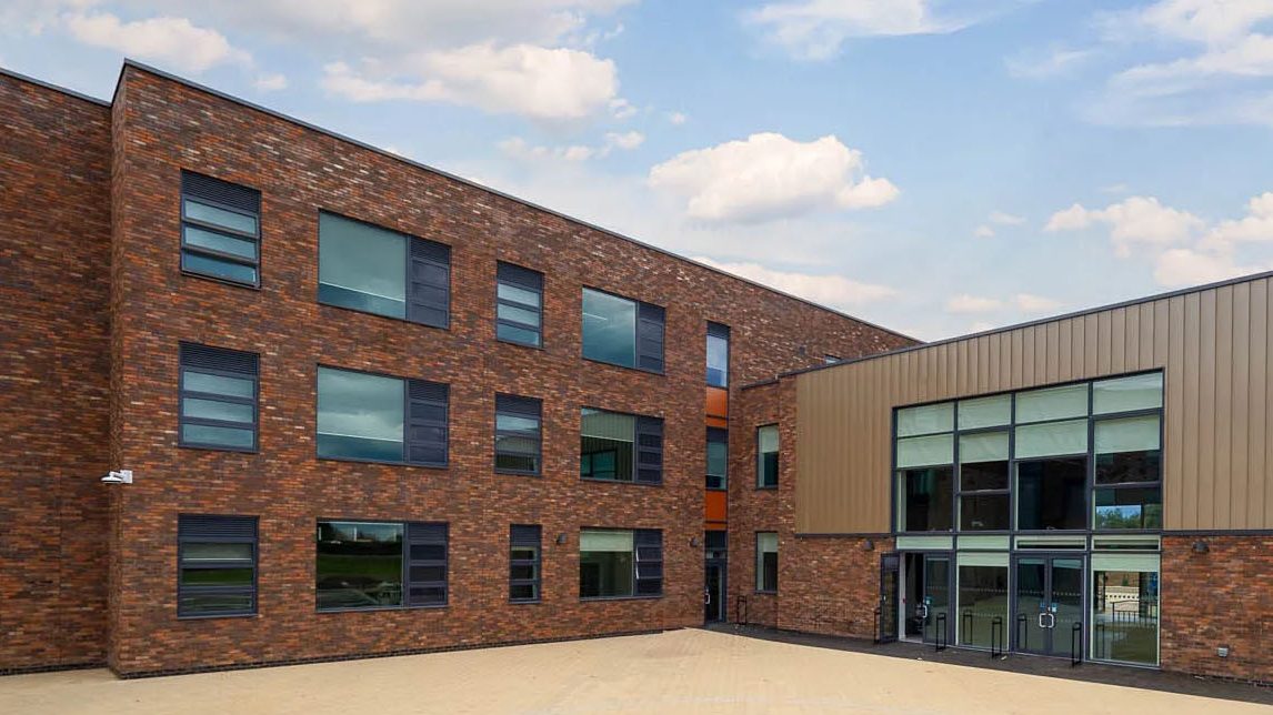 Healthside School Westcoast Windows case study [Images: kozakphoto.com]